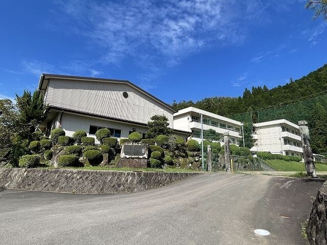 YOUR MAISON TAKUMIの周辺写真