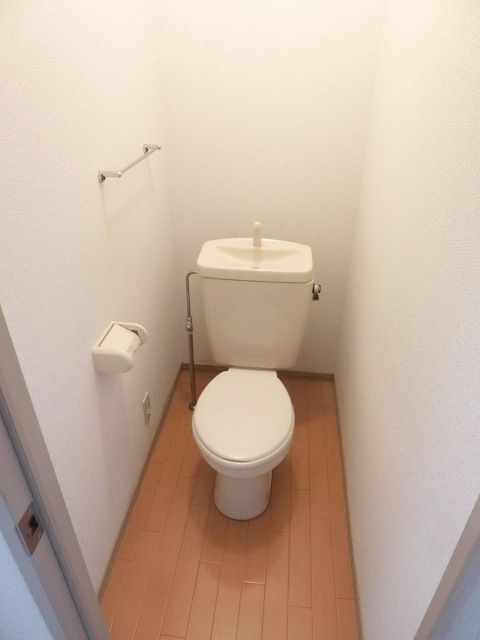 トイレ　清潔感のあるトイレ