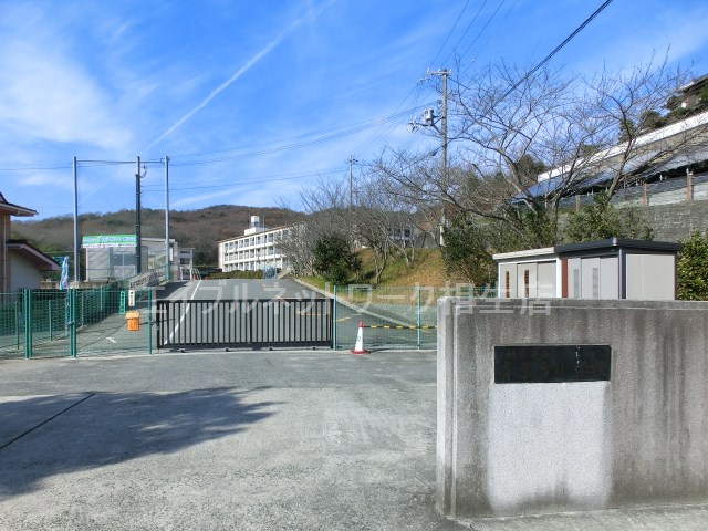 小学校　相生市立青葉台小学校（小学校）まで2121m