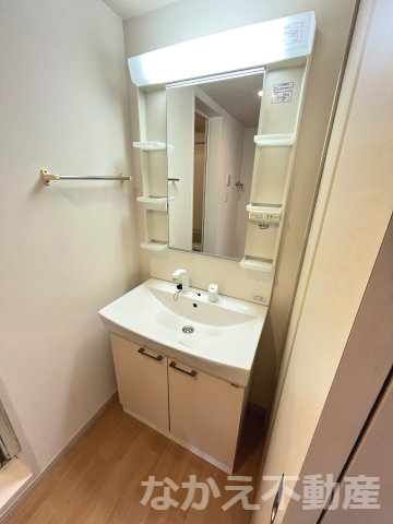 洗面設備　広い洗面スペース