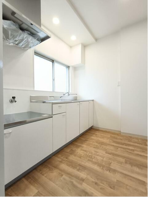 キッチン　コンパクトなキッチンで掃除もラクラク