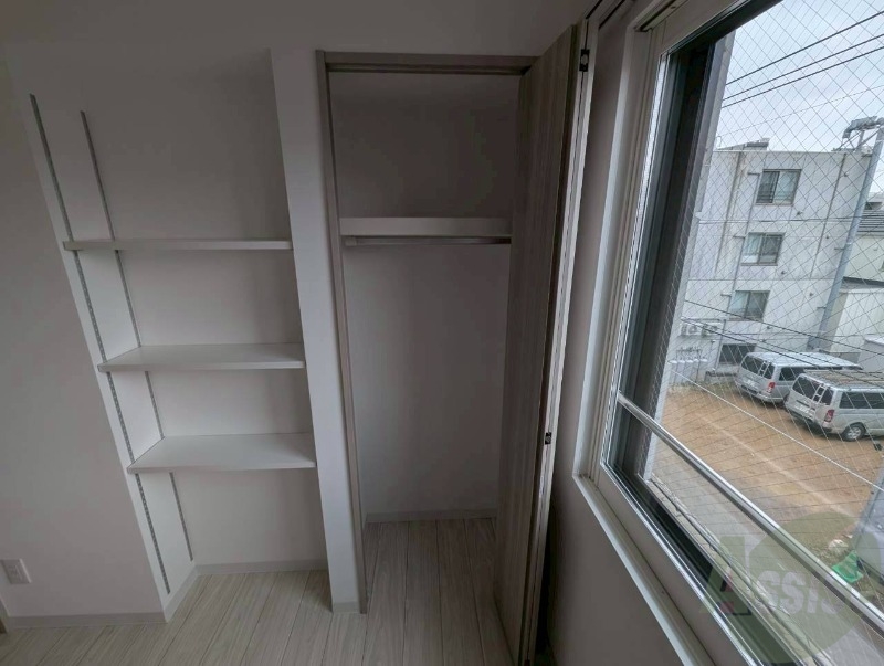 収納　洋室にはクローゼットがあるのですっきり片付きそうです。