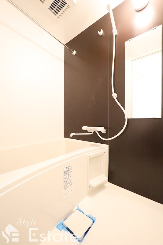 バス・シャワールーム　バスルーム