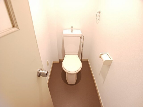 トイレ　落ち着いたトイレです