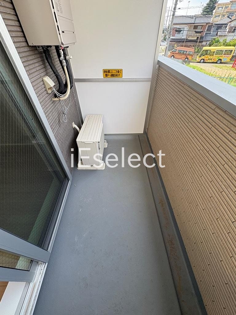 バルコニー　お洗濯物はこちらで