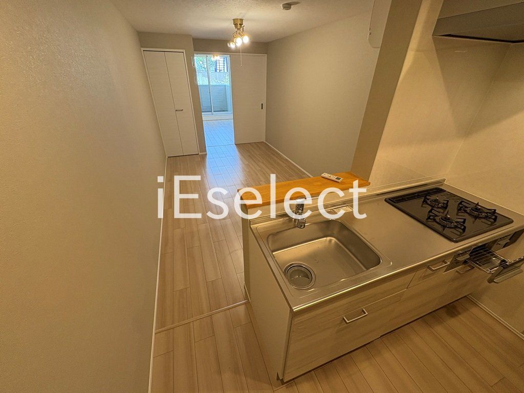 居室・リビング　広々開放的なリビングです♪