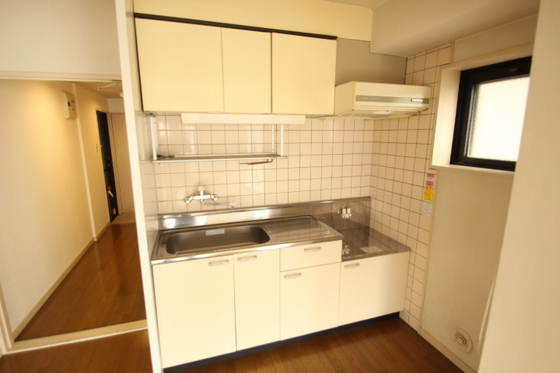 キッチン　※別部屋の写真です