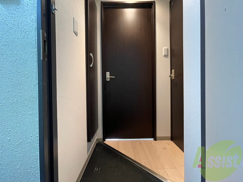 玄関　玄関からの様子を撮影してみました。動線になります。