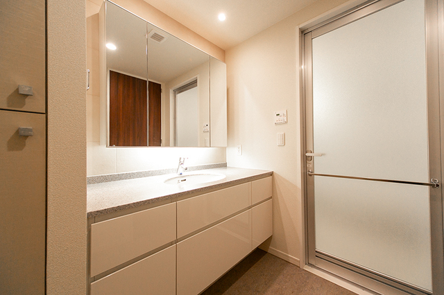洗面設備　※写真は同タイプ住戸です。