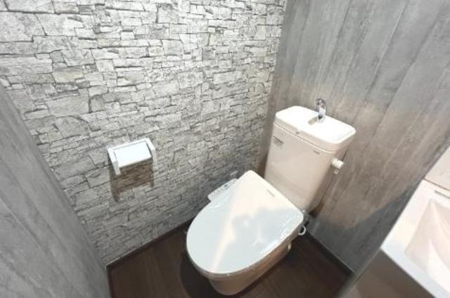 トイレ　同施工会社参考写真