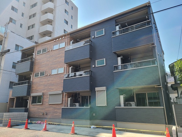 建物外観　★木造３階建て新築物件！外観です。★