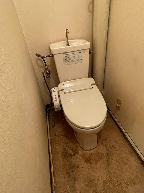 トイレ　トイレ