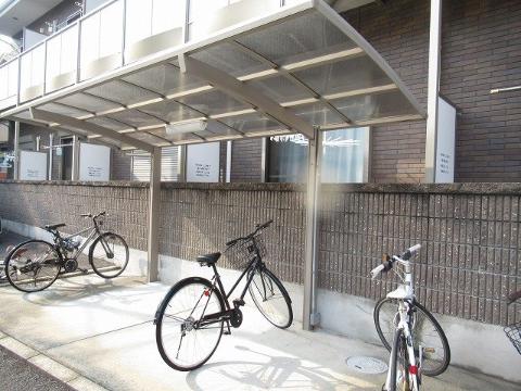 アンプルール クラージュ ウエストヒルズ　その他共有部分　駐輪場