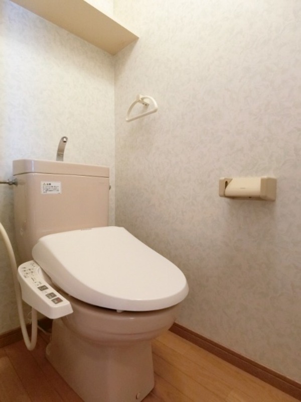 トイレ　図面と現状に相違がある場合には現状を優先