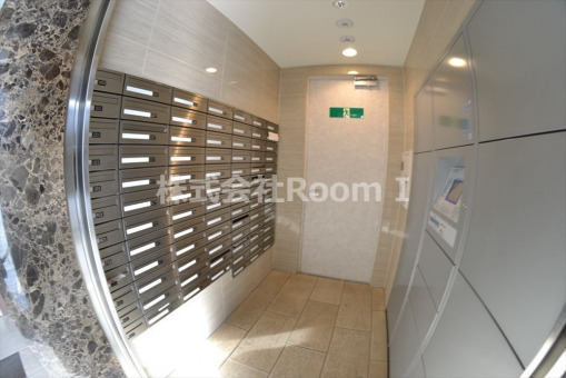 エントランス　毎日通るエントランスはこのようになっています