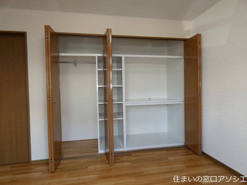 収納　クローゼット