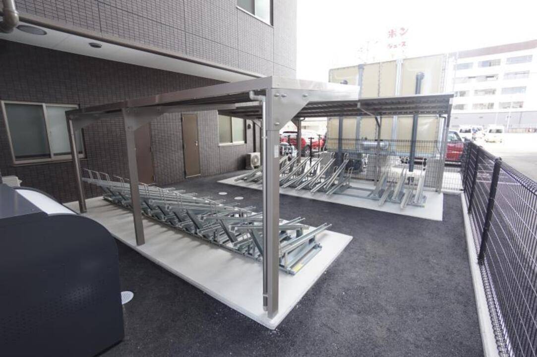 駐車場　駐輪場