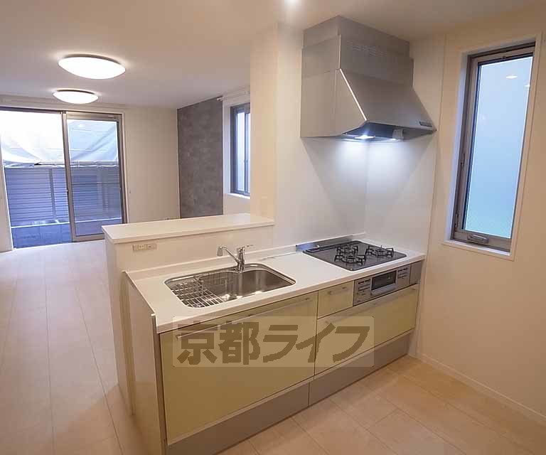 キッチン　広いキッチンスペース。