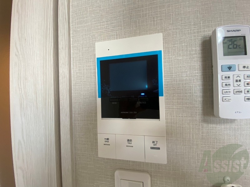 セキュリティ　ＴＶモニター付インターホンです。来客者の顔が見えるので安心！