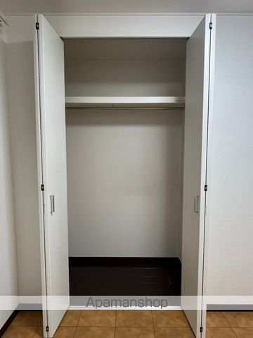 収納　※お部屋によって壁紙・床の色が変動する場合がございます。
