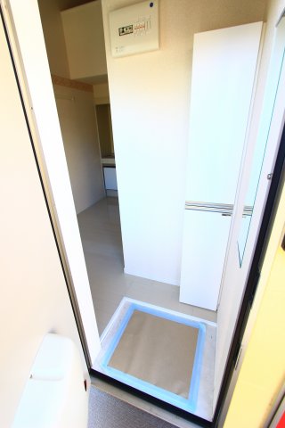 玄関　同タイプ参考写真です。