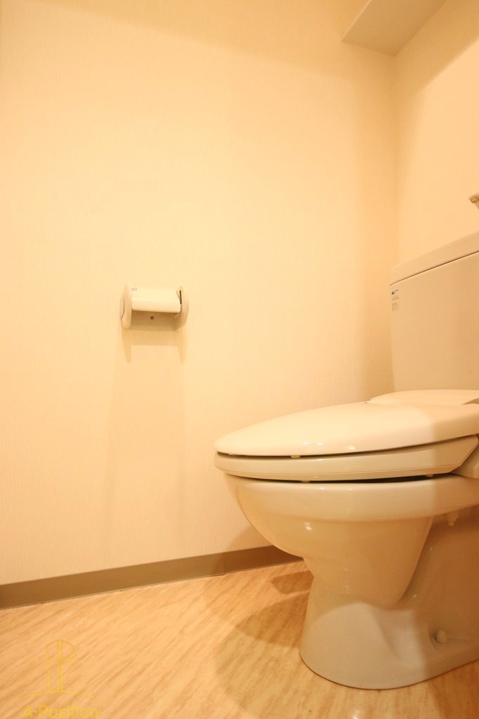 トイレ　パウゼ大手前