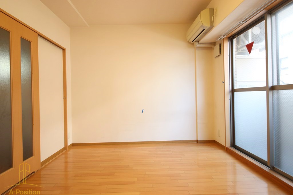 居室・リビング　パウゼ大手前