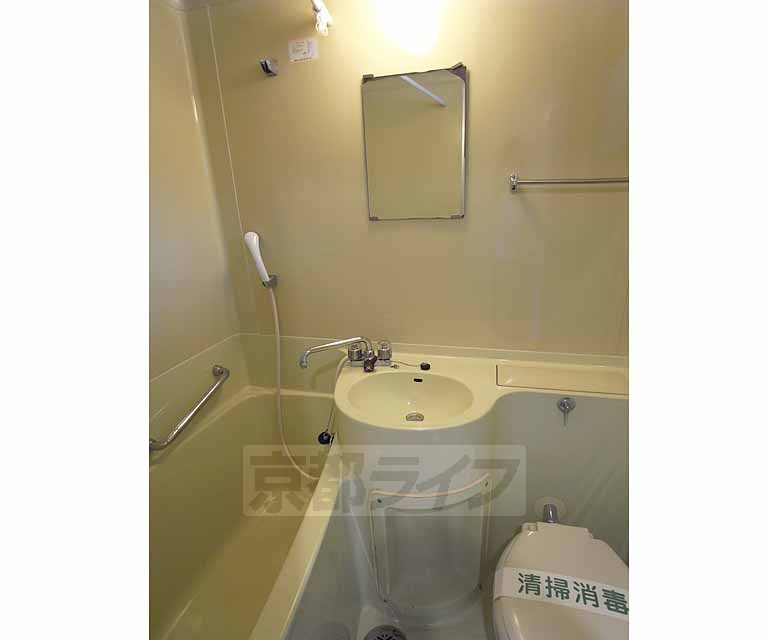 洗面設備　洗面台です。