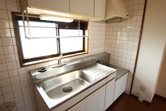キッチン　※別部屋の写真です