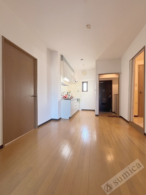 居室・リビング　使い勝手のいいリビングですね♪♪