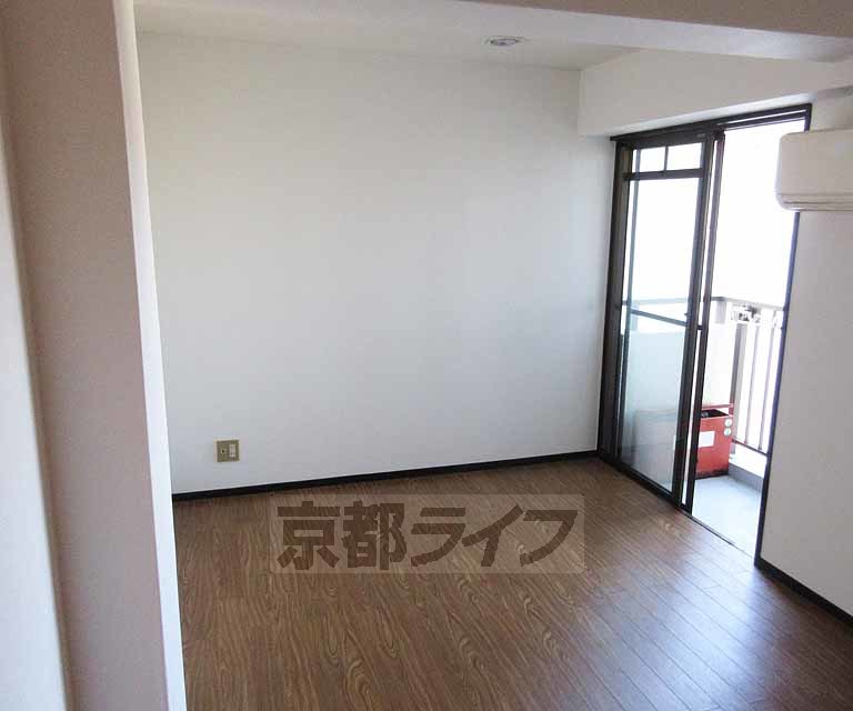 居室・リビング　日当り良好！