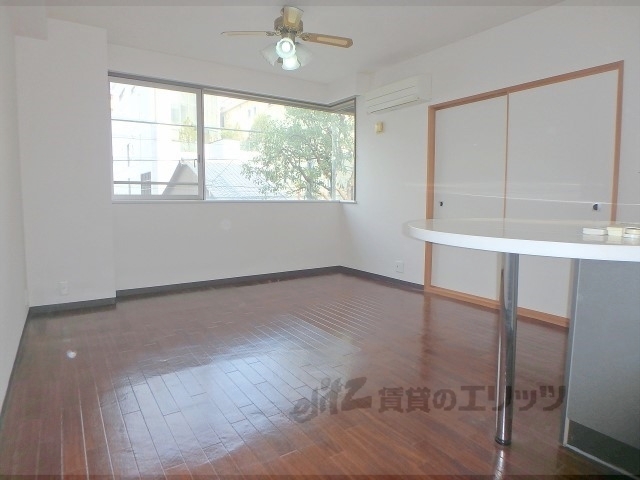 居室・リビング　洋室