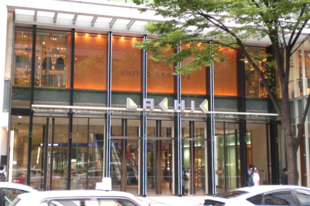 ショッピングセンター　ラシック（ショッピングセンター）まで850m