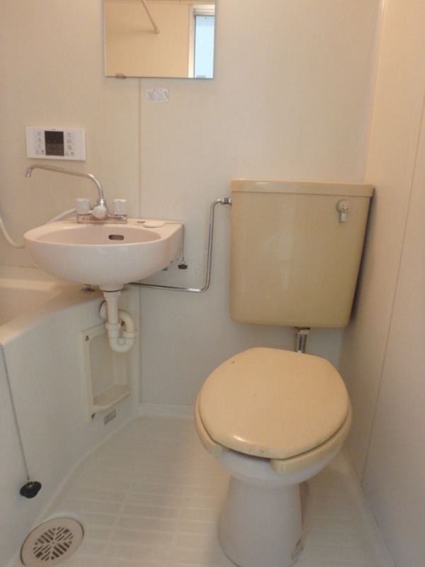 トイレ　図面と現状に相違がある場合には現状を優先