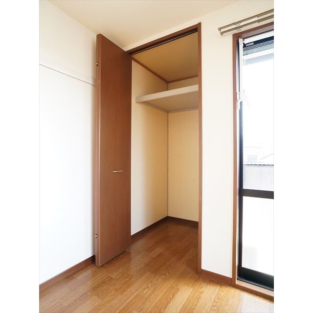 収納　６帖洋室の収納です♪