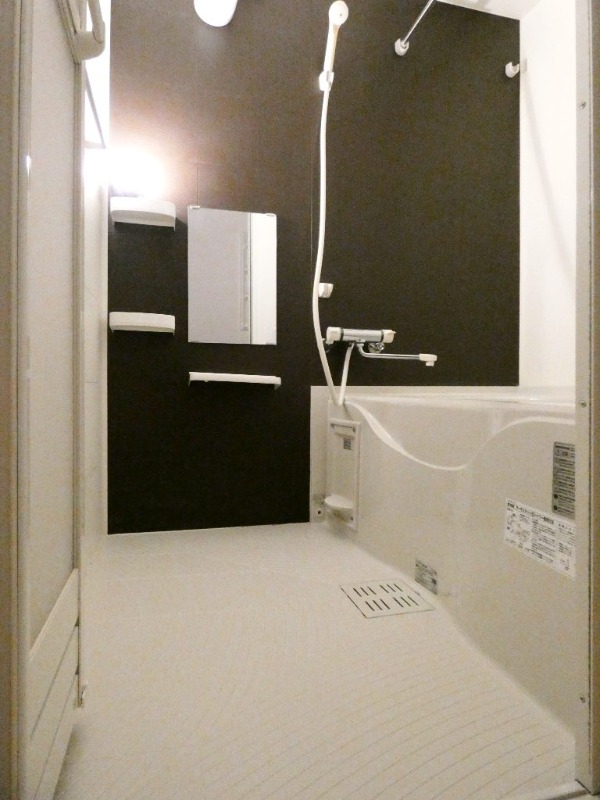 バス・シャワールーム　図面と現状に相違がある場合には現状を優先