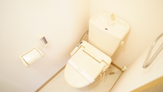 トイレ　シャワー付きトイレ