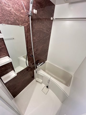 バス・シャワールーム　1004号室のモデルルームのお写真となります。ご参考までにご