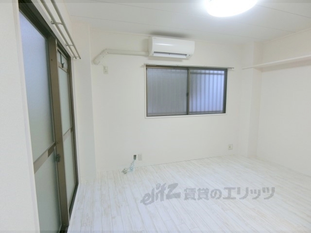 居室・リビング　洋室