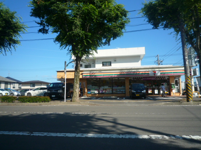 コンビニ　セブンイレブン八木山南店（コンビニ）まで451m