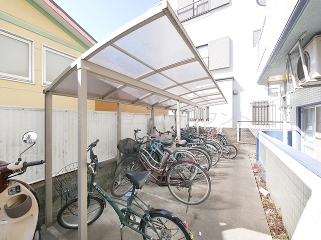その他共有部分　屋根付駐輪場
