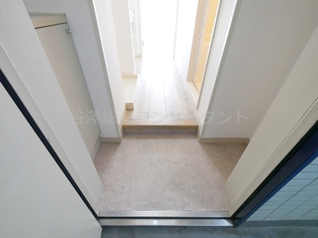 玄関　シューズボックス付