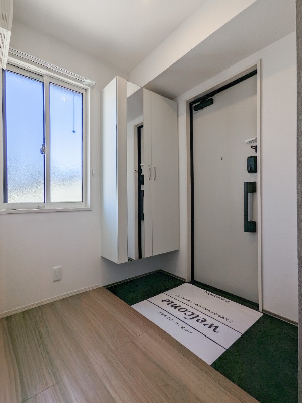 玄関　図面と現状に相違がある場合には現状を優先