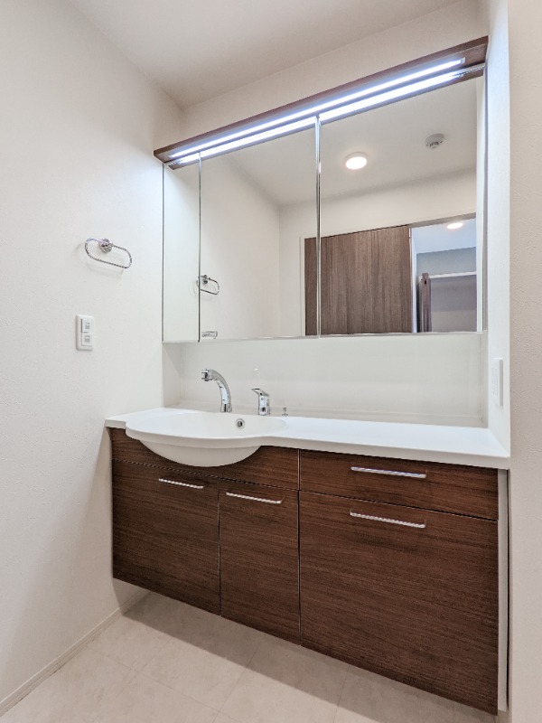 洗面設備　図面と現状に相違がある場合には現状を優先