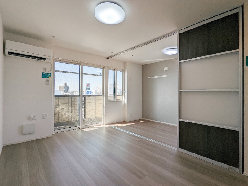 居室・リビング　図面と現状に相違がある場合には現状を優先