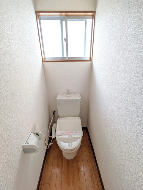 トイレ　☆洗浄機能付暖房便座☆