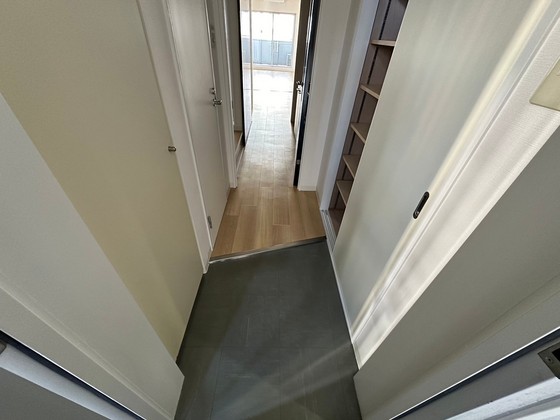 玄関　※別部屋の写真です