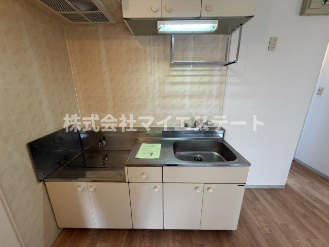 キッチン　同型同タイプ・反転