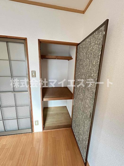 収納　同型同タイプ・反転