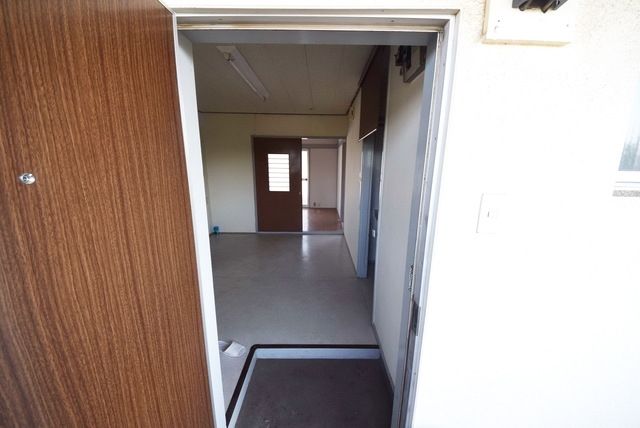 玄関　★お問い合わせはタウンハウジング調布店まで★